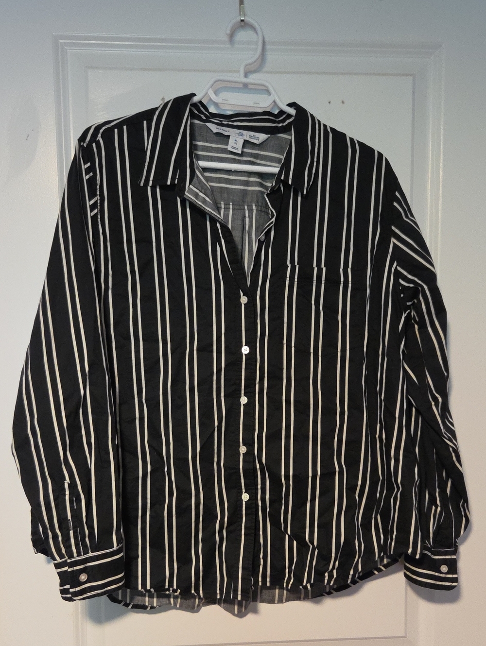 Old Navy Classic Button Up XL